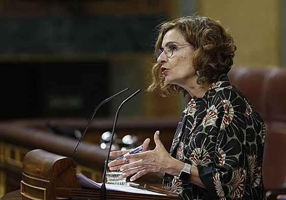 La vicepresidenta primera y ministra de Hacienda, María Jesús Montero.