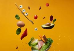 Las dietas hiperproteicas prometen músculo y energía, pero la experta Natalia Gennaro advierte: su impacto en la longevidad merece reflexión