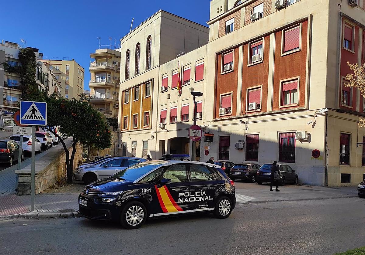 Edificio de la Comisaría Provincial de Jaén en la calle Arquitecto Berges.