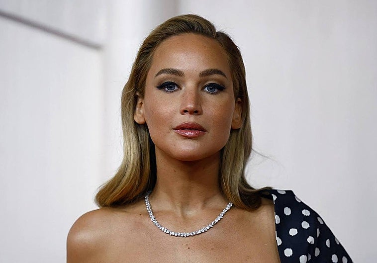 Jennifer Lawrence en la alfombra roja de la gala de los Oscar del año pasado.