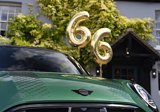 66 aniversario de Mini