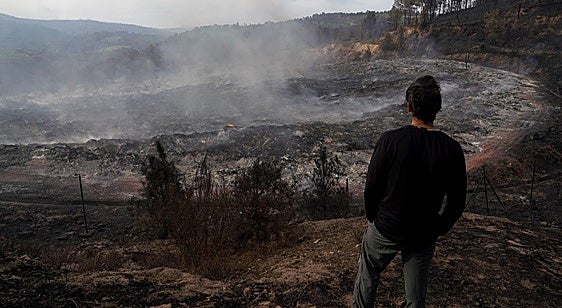El fuego eterno del vertedero que nadie apaga