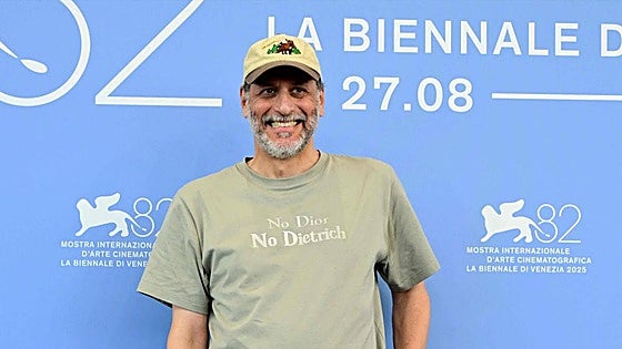 El significado de la camiseta viral del Festival de Cine de Venecia