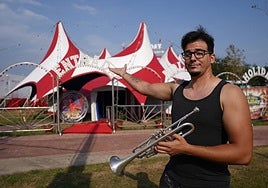 Maike Torralvo en el circo Holiday instalado en Bilbao.