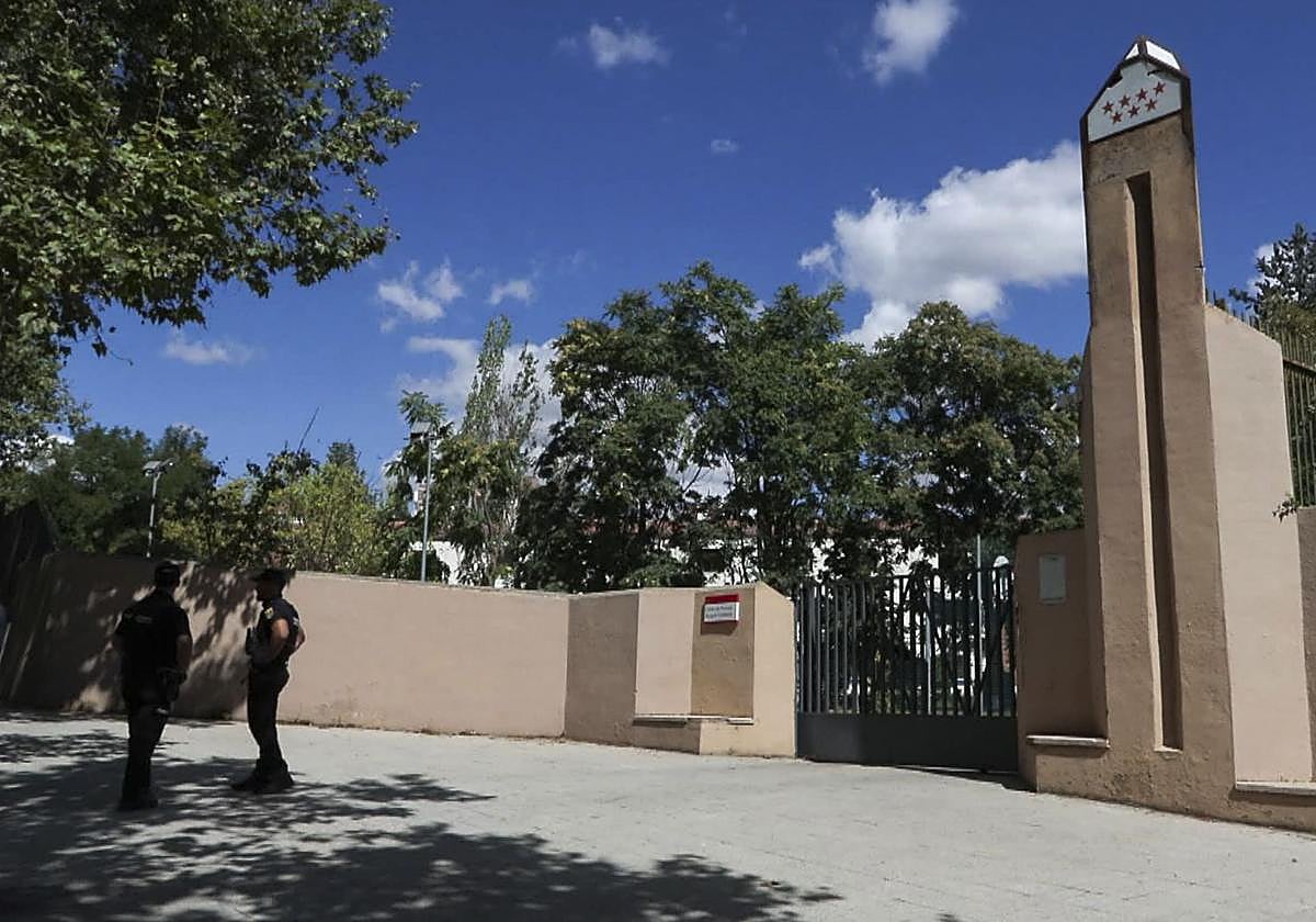 Exterior del centro de acogida de menores de Hortaleza (Madrid).