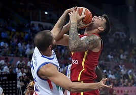 Willy Hernangómez no puede superar a Darius Thompson.