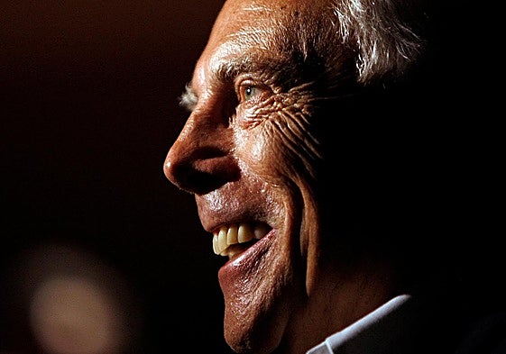 El diseñador italiano Giorgio Armani en Milán 2008.