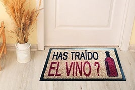 Recibe y sorprende a tus visitas con estos originales y divertidos felpudos