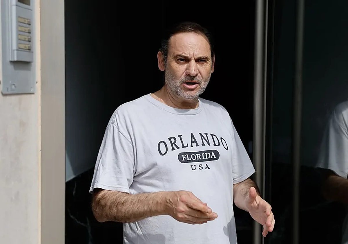 José Luis Ábalos el pasado 10 de junio durante el registro de su casa en Valencia en el que el que le fue incautado el disco duro en el que afirma que estaban las fotografías de las mujeres que se han filtrado