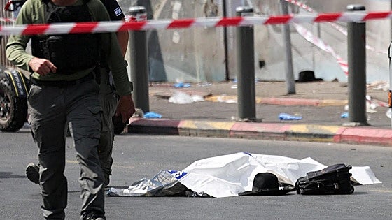 El terror golpea Jerusalén con un atentado que deja seis muertos, entre ellos un español