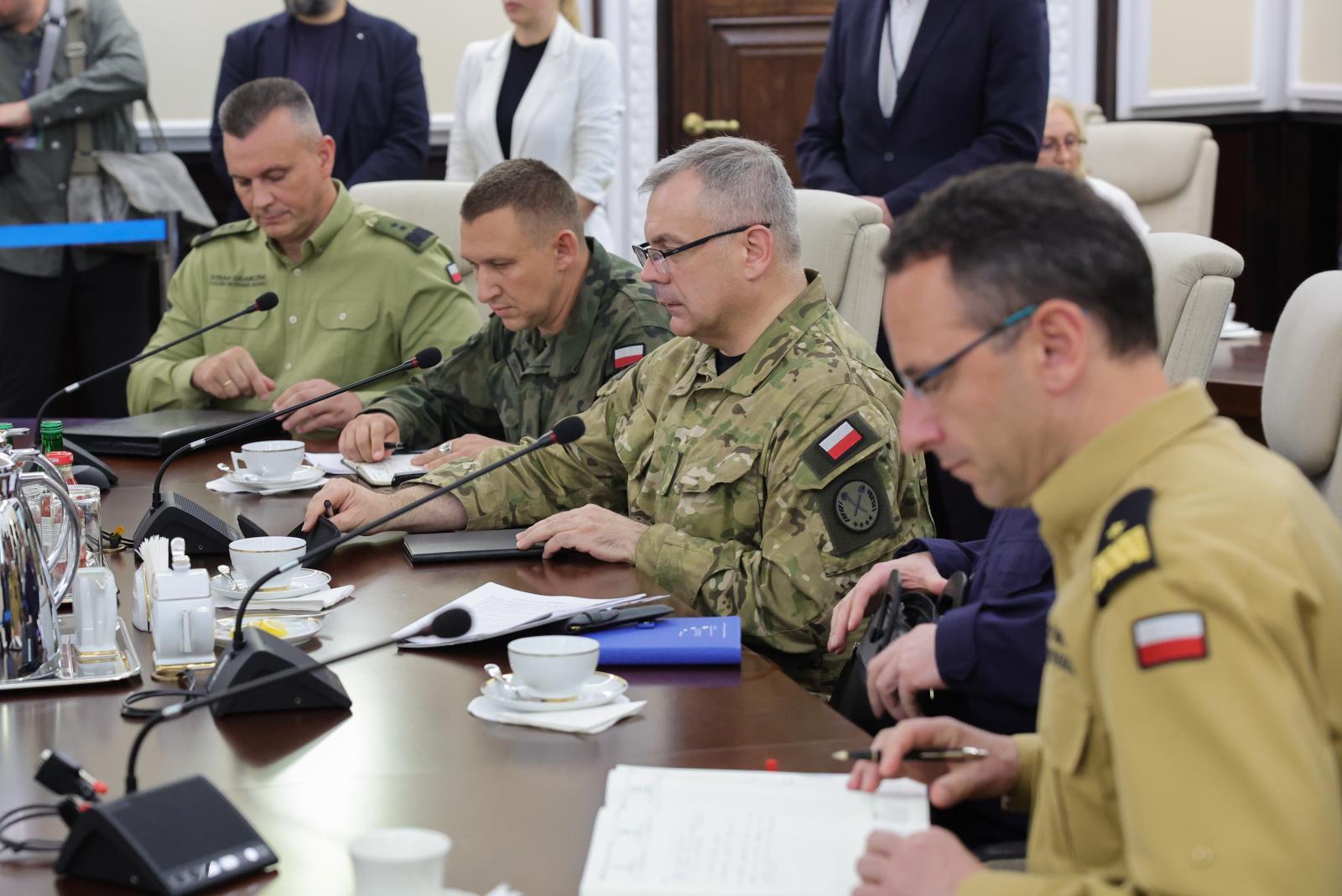 Polonia derriba varios drones rusos tras «una violación del espacio aéreo sin precedentes»