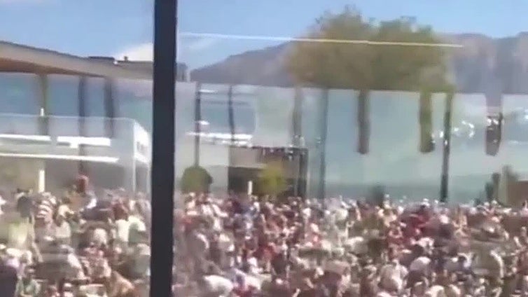 Un testigo del asesinato de Charlie Kirk graba al posible autor del disparo