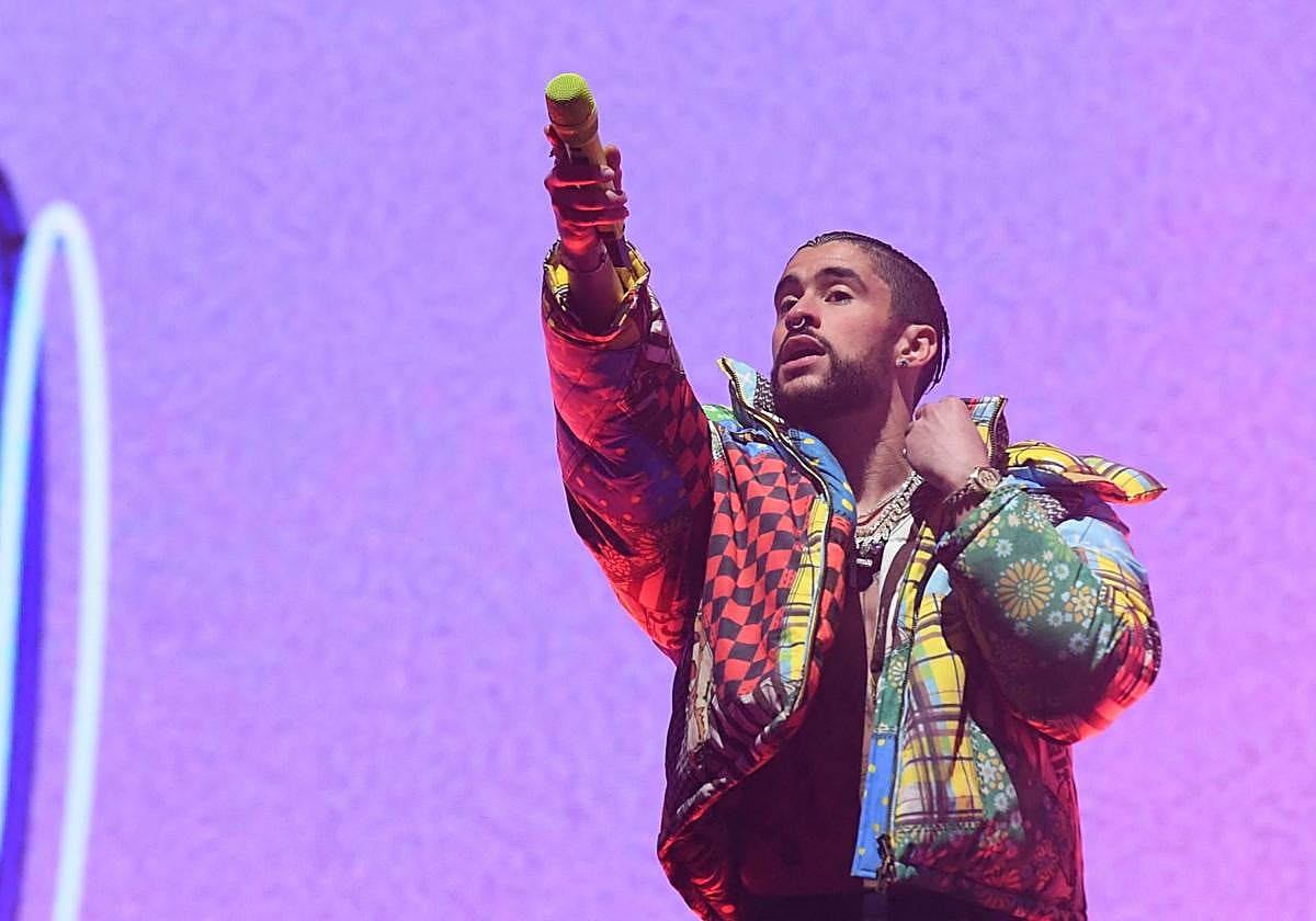 Bad Bunny en un concierto.
