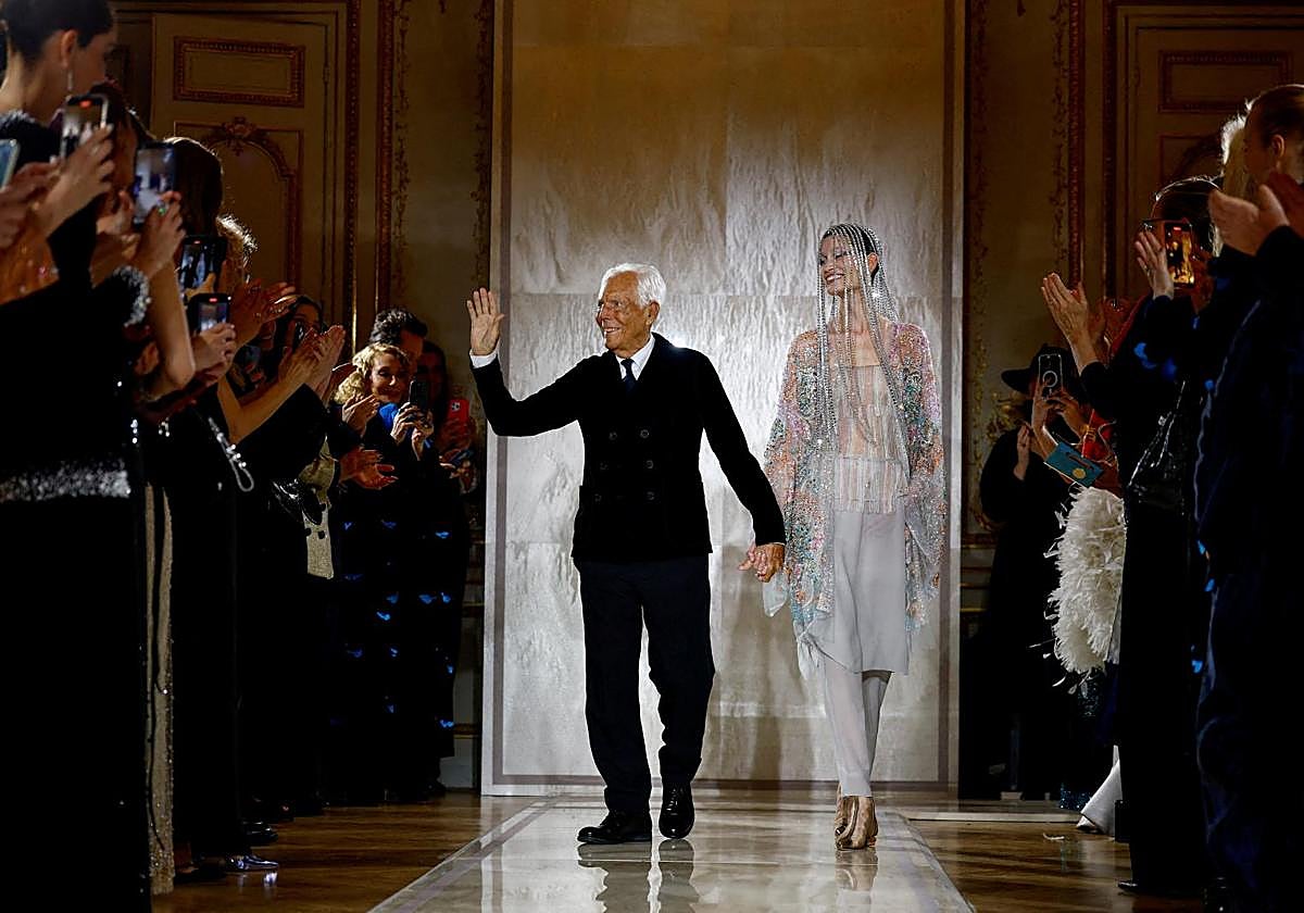 Armani deja su empresa a una fundación controlada por su pareja y sus sobrinos