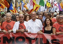 Lluís Llach, presidente de la ANC (2i), y el presidente de Òmnium Cultural, Xavier Antich