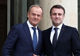 Donald Tusk y Emmanuel Macron en un encuentro en París el año pasado.