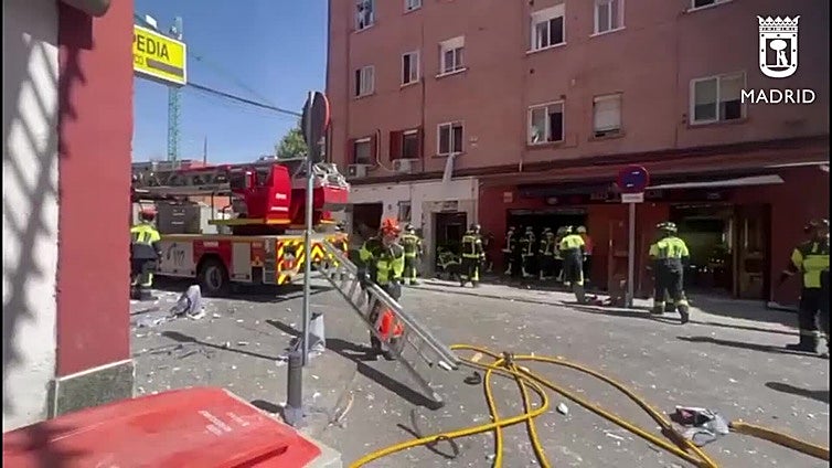 Una explosión en un bar de Madrid deja 25 heridos, tres de ellos graves