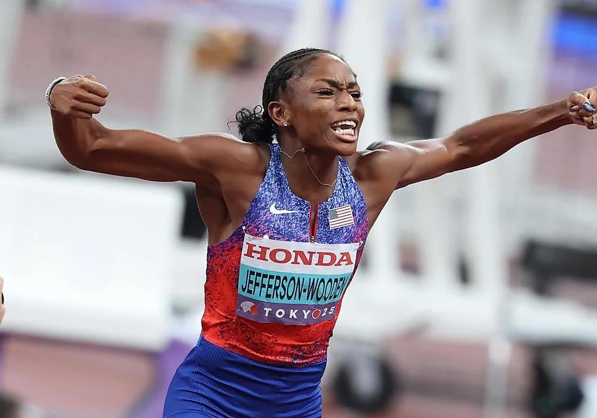 Jefferson-Wooden celebra su victoria.