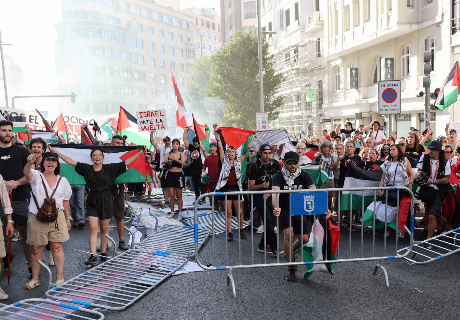 La protesta a favor de Palestina invade la Gran Vía