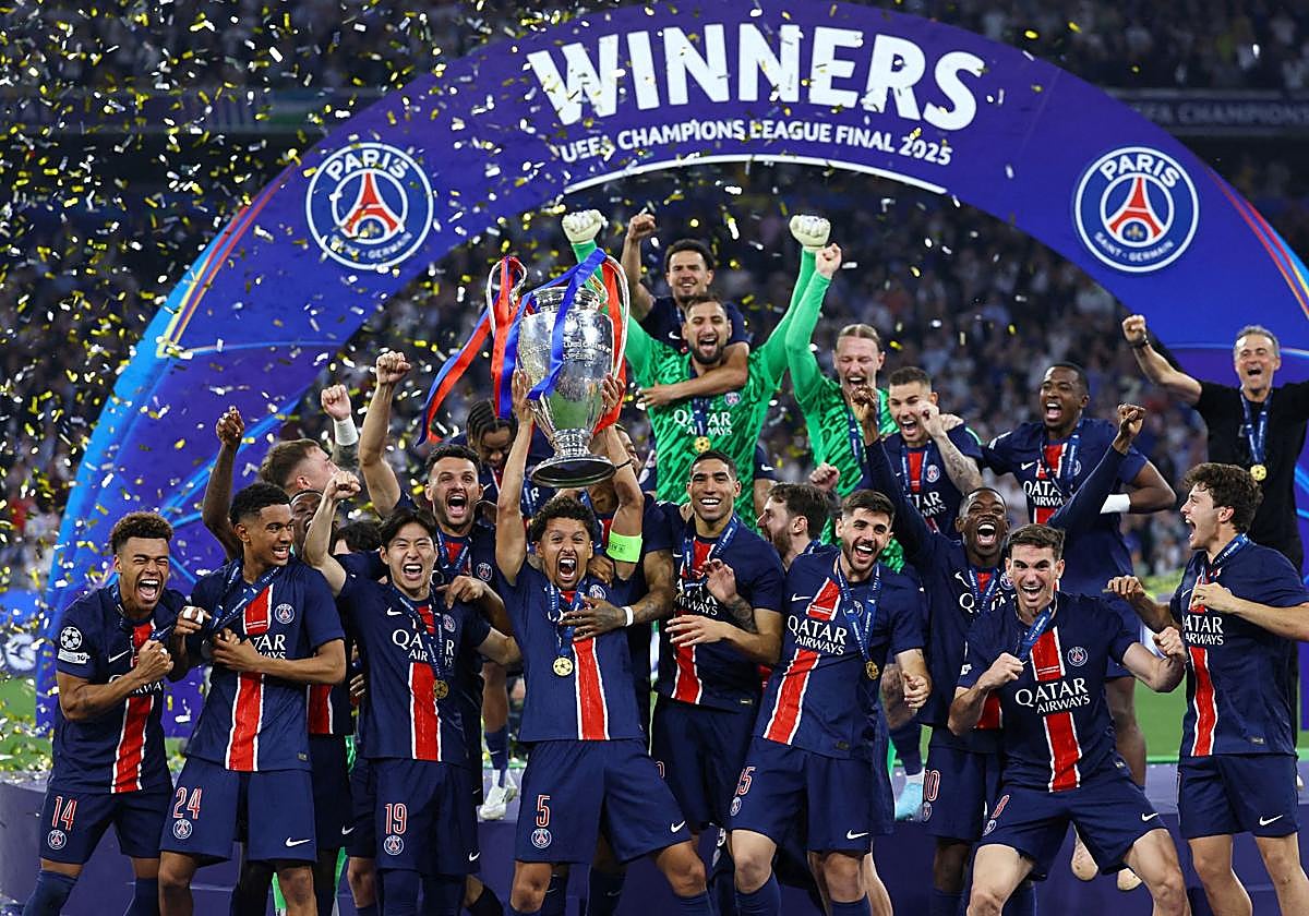 El PSG pone en juego el cetro que conquistó el pasado 31 de mayo tras golear al Inter en Múnich.
