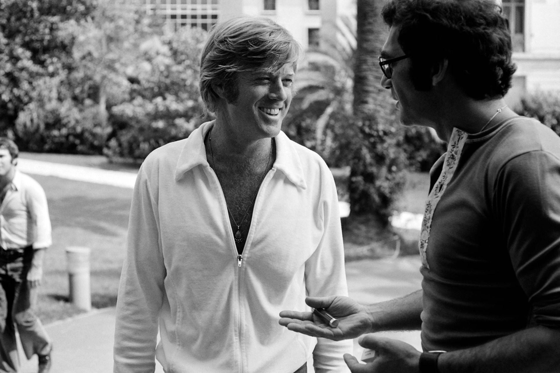 Mayo de 1972. El actor estadounidense Robert Redford  junto al director Sydney Pollack durante el Festival Internacional de Cine de Cannes.