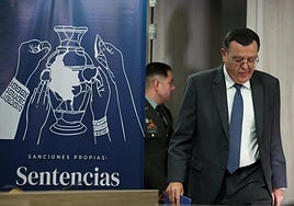 El magistrado colombiano de la Jurisdicción Especial para la Paz, Alejandro Ramelli, asiste a la lectura de la sentencia contra los excomandantes de las FARC.