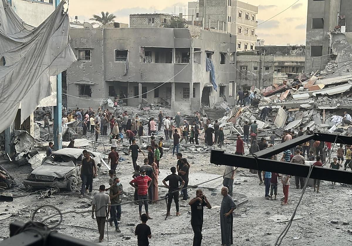 Las bombas devastan Gaza City.