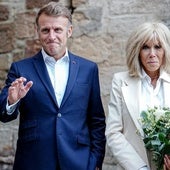 Los Macron aportarán pruebas científicas y fotográficas para probar que Brigitte es mujer.