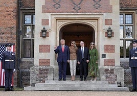 Keir Starmer y su esposa, Victoria, recibieron al matrimonio Trump en la residencia de Chequers.
