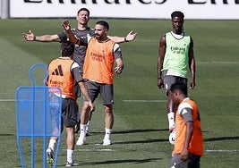 Xabi Alonso, durante el último entrenamiento del Madrid previo al duelo ante el Espanyol.