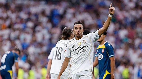 El Real Madrid sostiene el pleno a base de chispazos