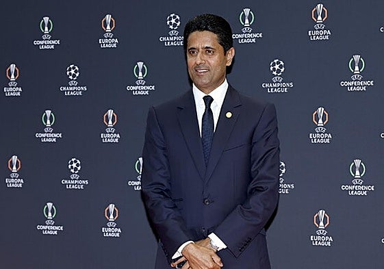 Nasser Al Khelaifi, presidente del PSG, en una ceremonia.