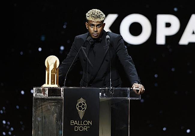 Lamine Yamal, premio Kopa al mejor joven de la pasada temporada.