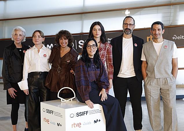 El equipo de 'Los domingos' en San sebastián.