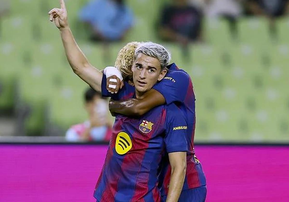 Gavi celebra junto a Lamine Yamal uno de sus dos goles en pretemporada.