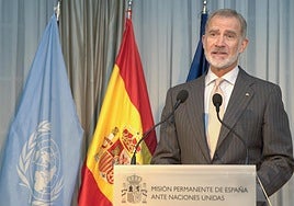 Felipe VI en su encuentro con el cuerpo diplomático español.