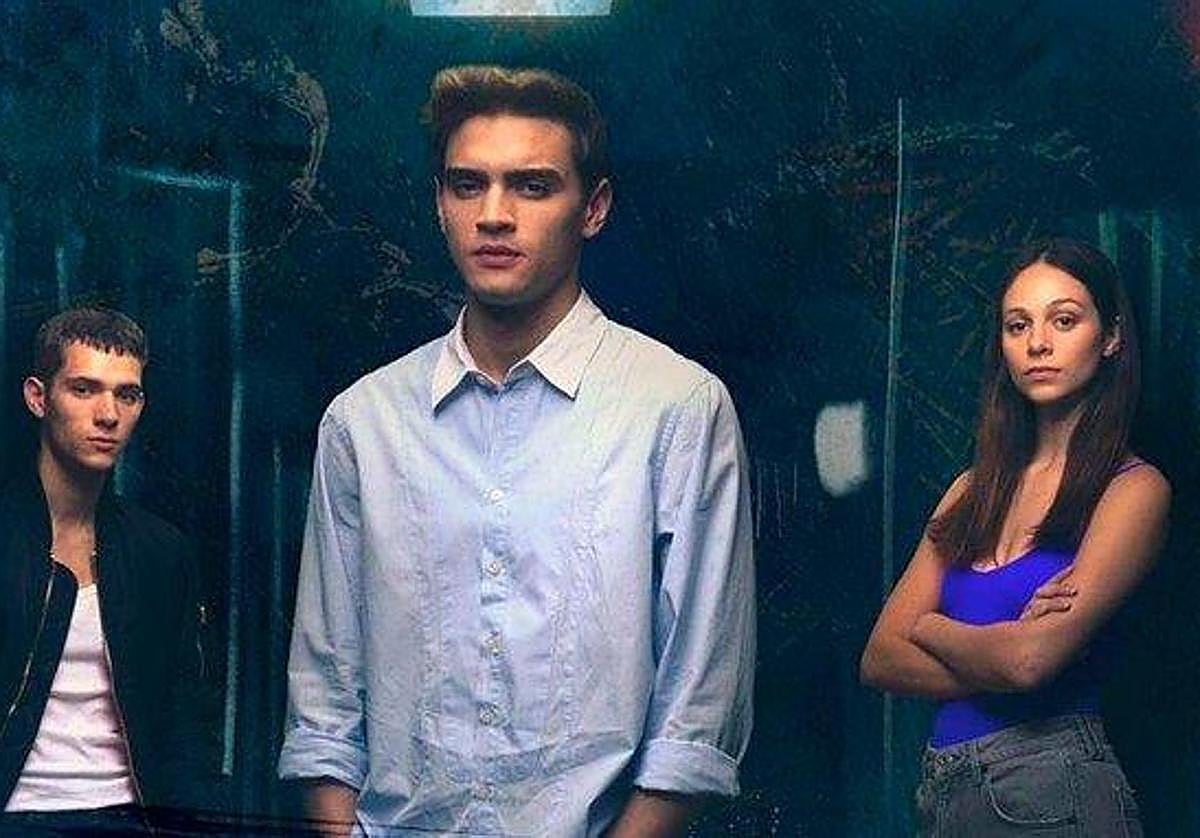 Cartel promocional de la serie de Atresmedia 'Mar a fuera'.