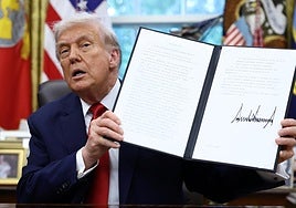 Trump, tras firmar la orden que permite a TikTok ser comprada en EE UU.