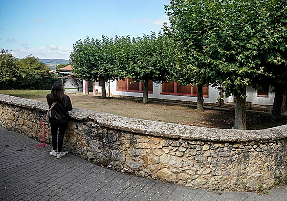 Exterior de las instalaciones de Bernedo en donde la Asociación Sarrea Euskal Udaleku Elkartea desarrolla sus polémicos campamentos de verano