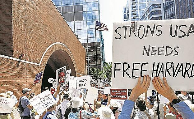 Las medidas del gobierno ya habían provocado protestas en Harvard.