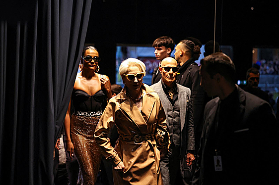 Meryl Streep y Stanley Tucci en el desfile