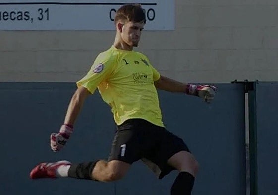 Raúl Ramírez, portero del Colindres.