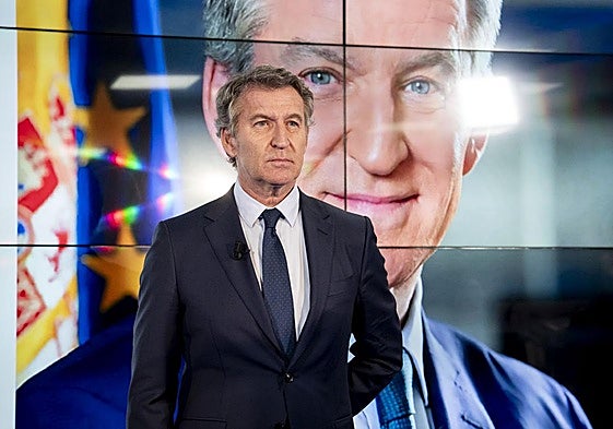 El presidente del Partido Popular, Alberto Núñez Feijóo, este martes en el foro de La Razón.