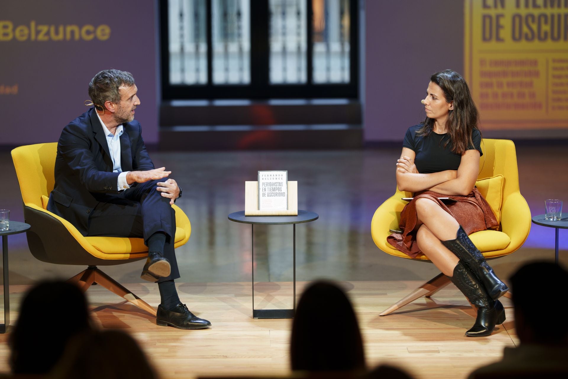 Un momento de la charla entre los periodistas, durante la presentación del libro. 