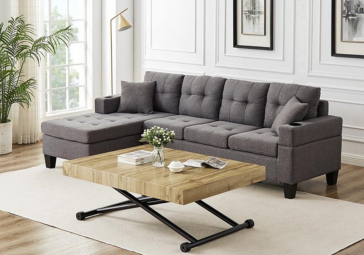 Necesitas esta mesa extensible y elevable que te servirá tanto para comer como de mesita de centro