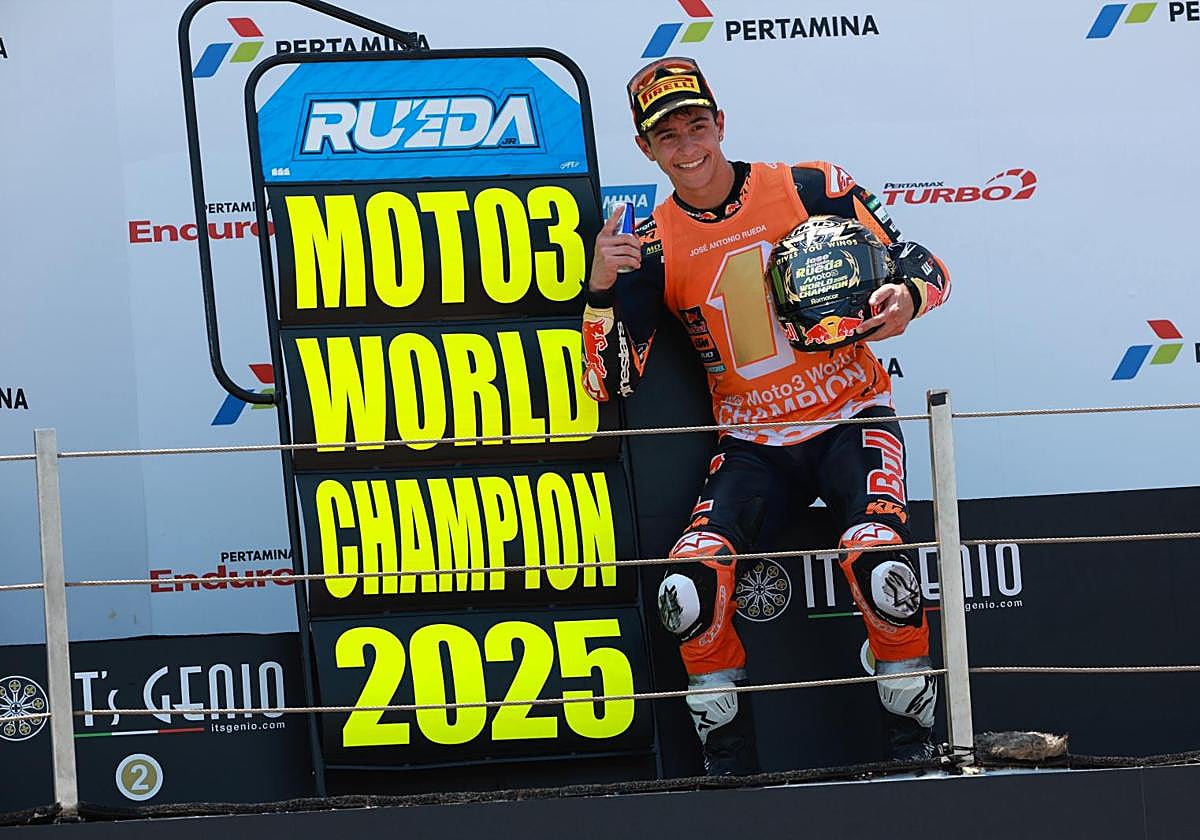 José Antonio Rueda, campeón de Moto3.