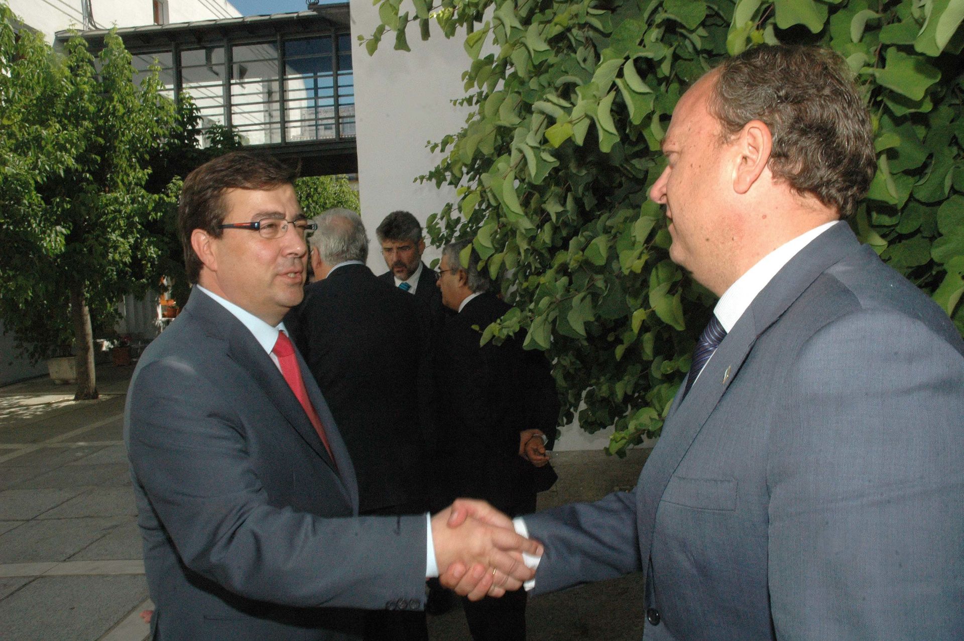 Vara da el relevo a Monago en 2011 tras perder las elecciones regionales.