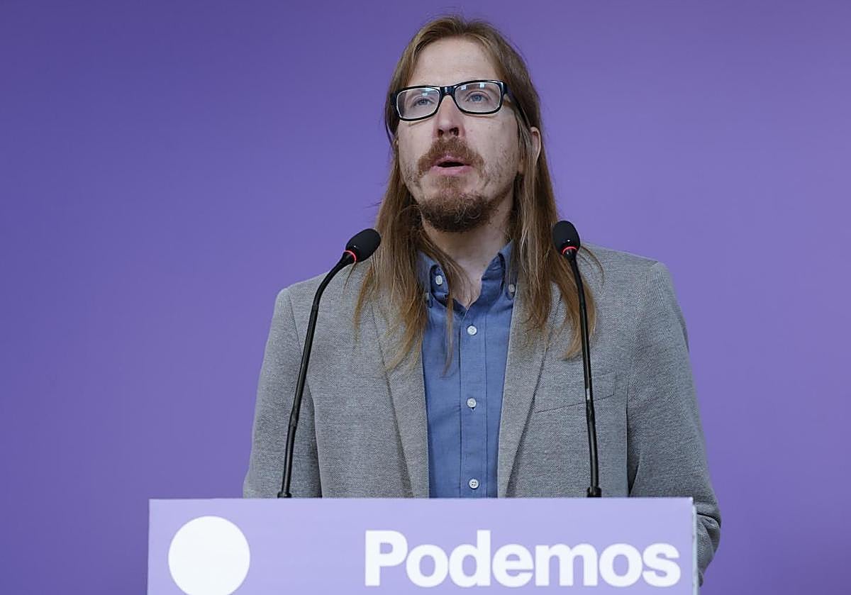 El portavoz de Podemos, Pablo Fernández.