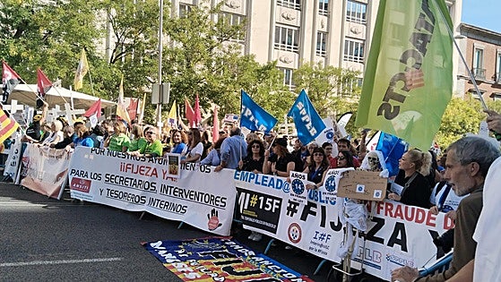 Los funcionarios con dependientes a su cargo tendrán jornada intensiva en verano y preferencia para las vacaciones