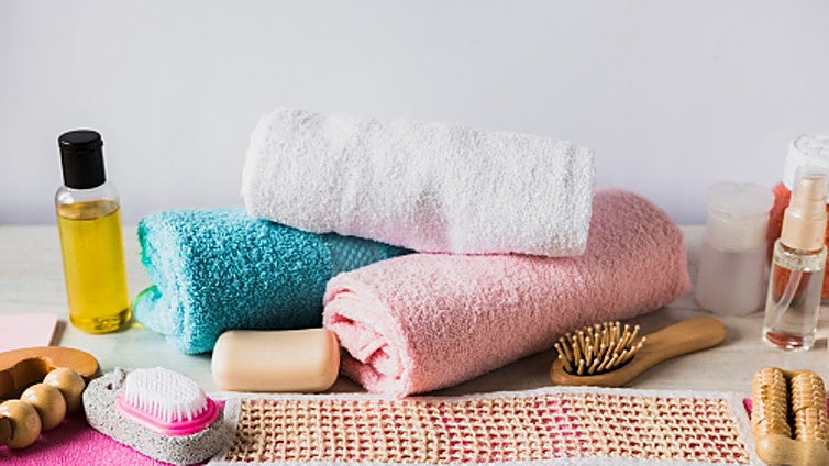 Los 5 mejores juegos de toallas para renovar tu baño con elegancia y mimarte a diario